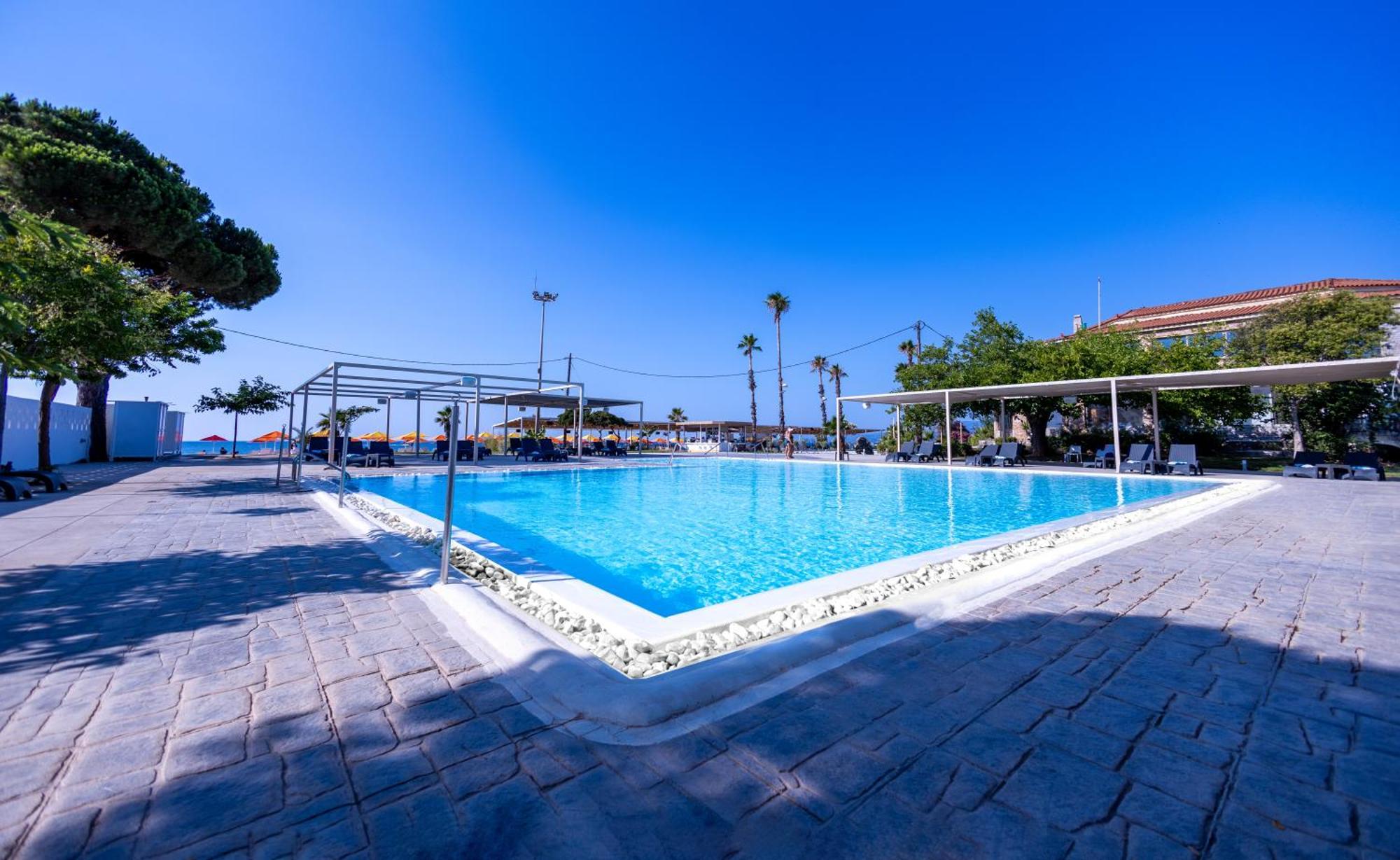 Buka Sandy Beach Messíni المظهر الخارجي الصورة