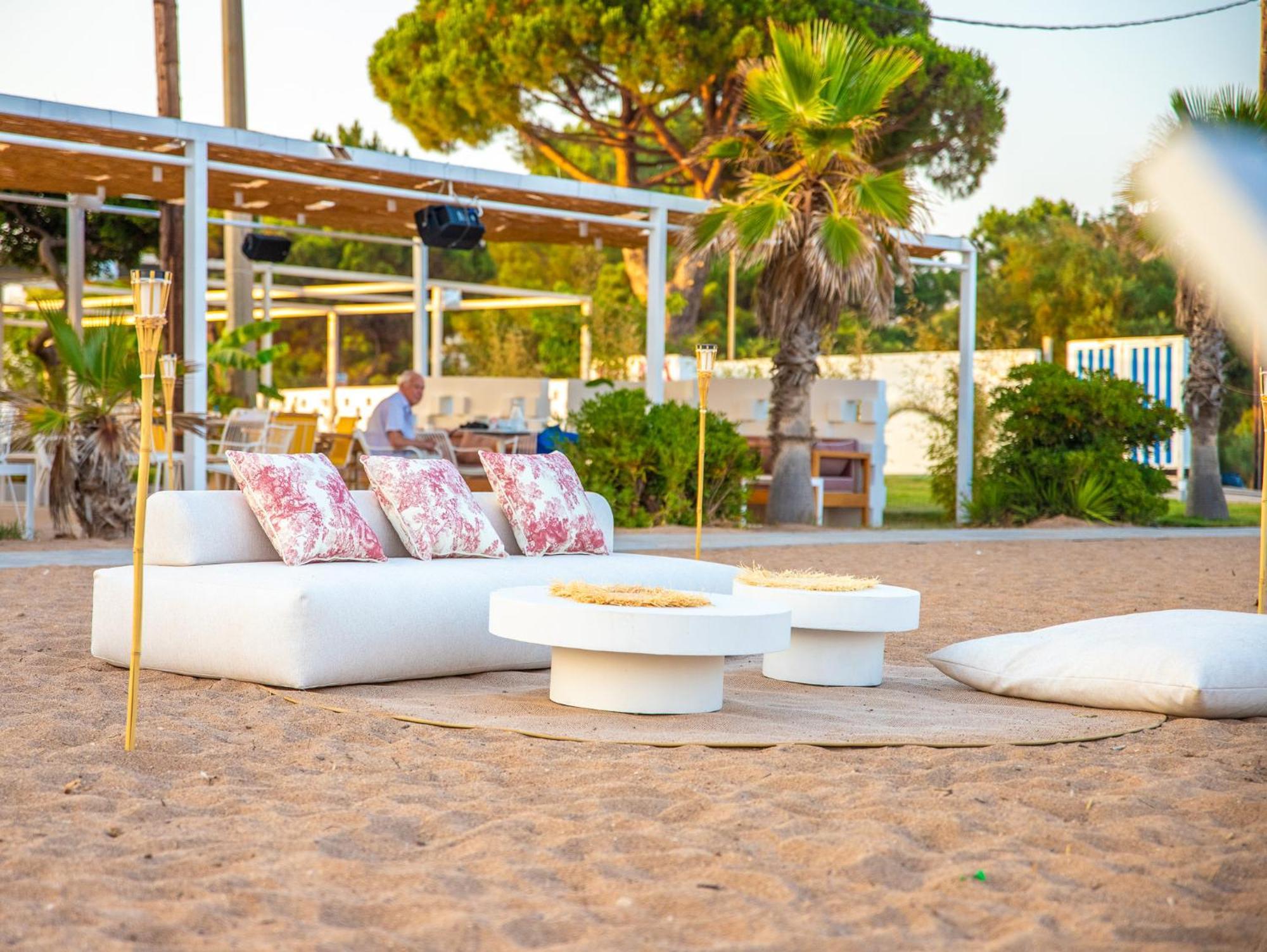 Buka Sandy Beach Messíni المظهر الخارجي الصورة